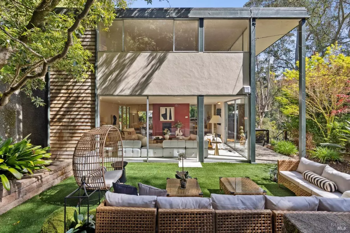 Mill Valley, CA 94941,328 N Ferndale AVE