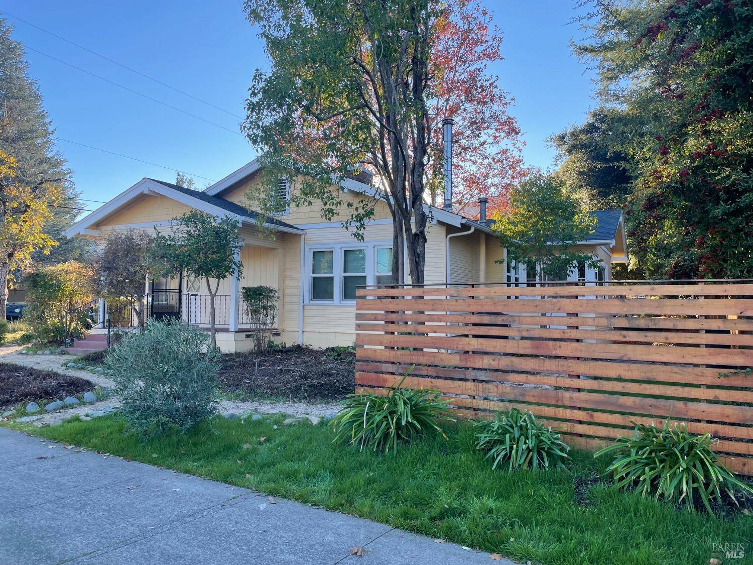 590 S Dora ST, Ukiah, CA 95482