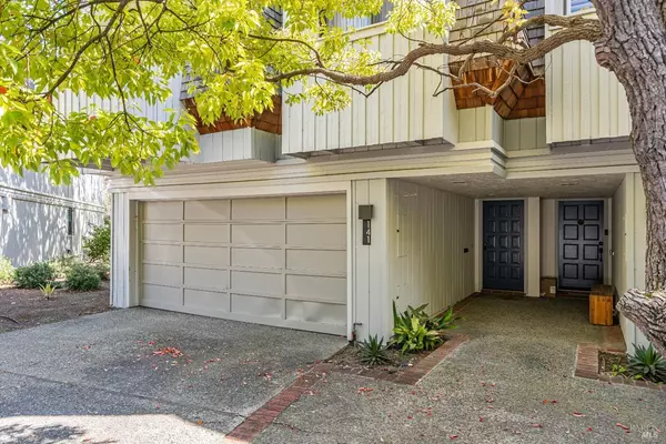 San Rafael, CA 94901,141 Knollwood DR
