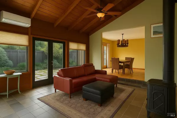 18039 Riverside DR, Sonoma, CA 95476
