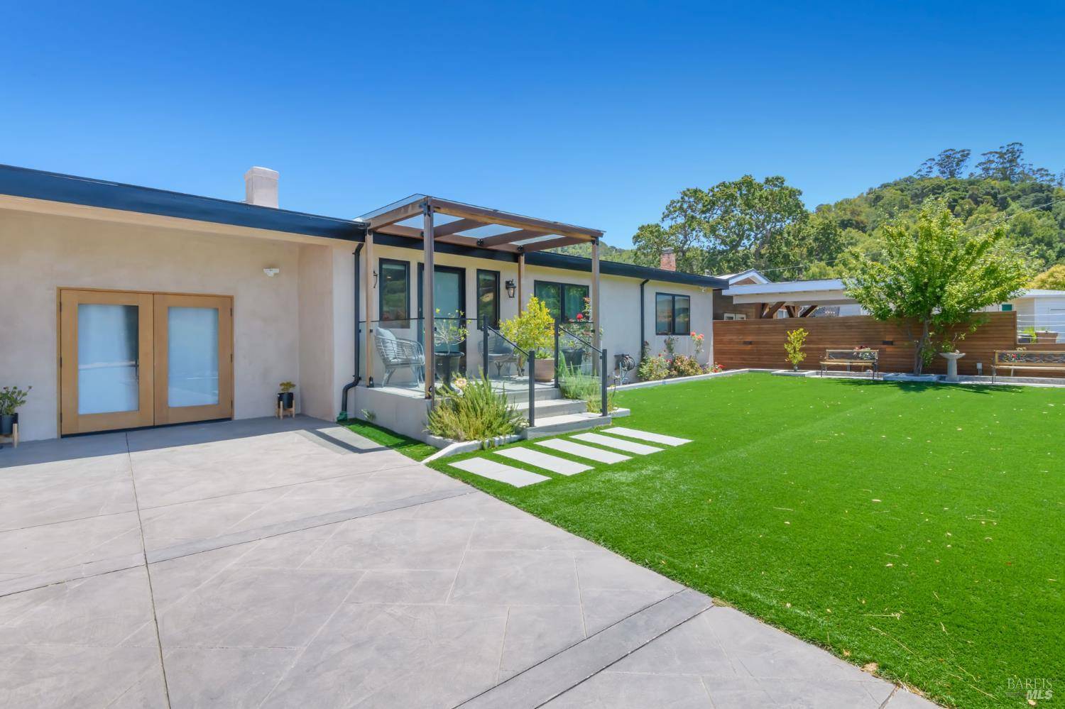 19 Tarrant CT, San Rafael, CA 94903