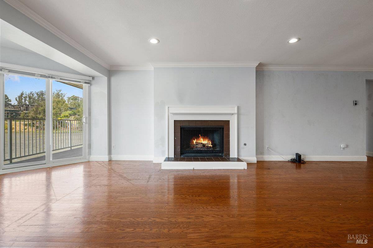 Mill Valley, CA 94941,120 Seminary DR #2C