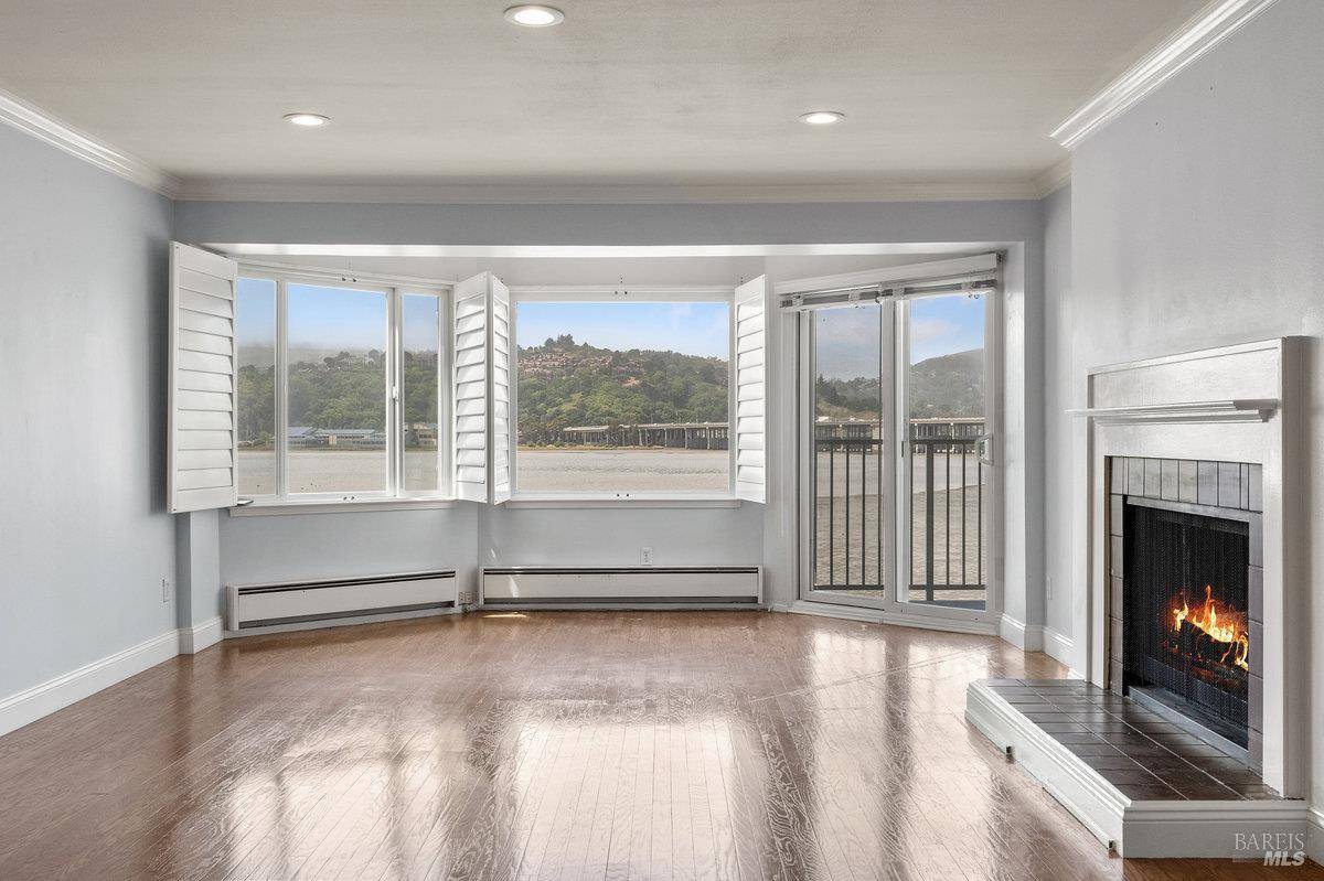 Mill Valley, CA 94941,120 Seminary DR #2C