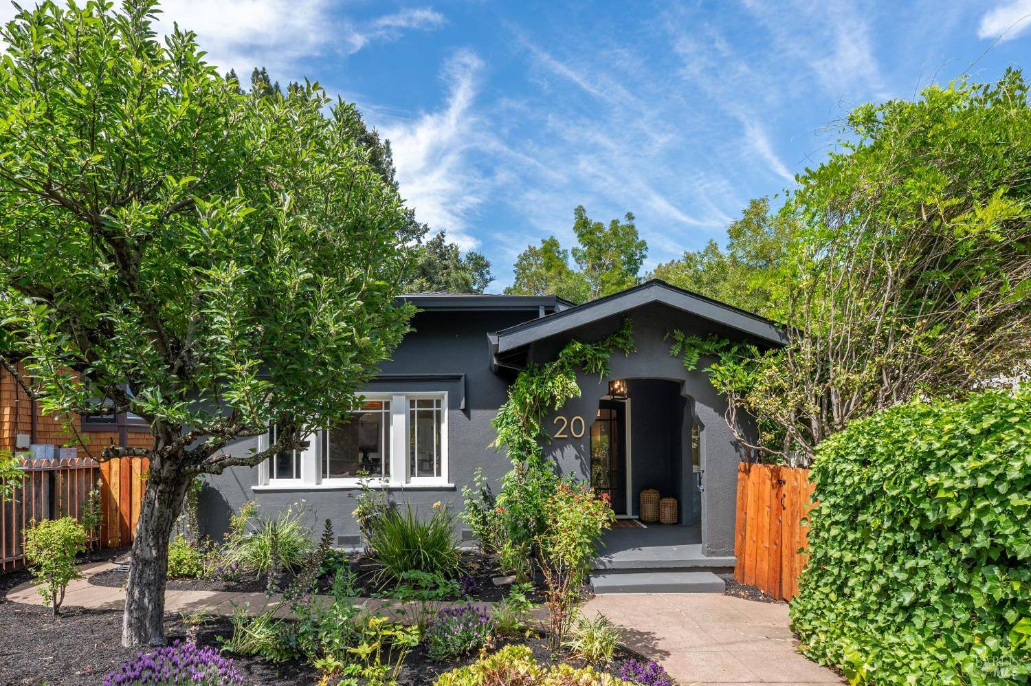 20 Scenic RD, Fairfax, CA 94930