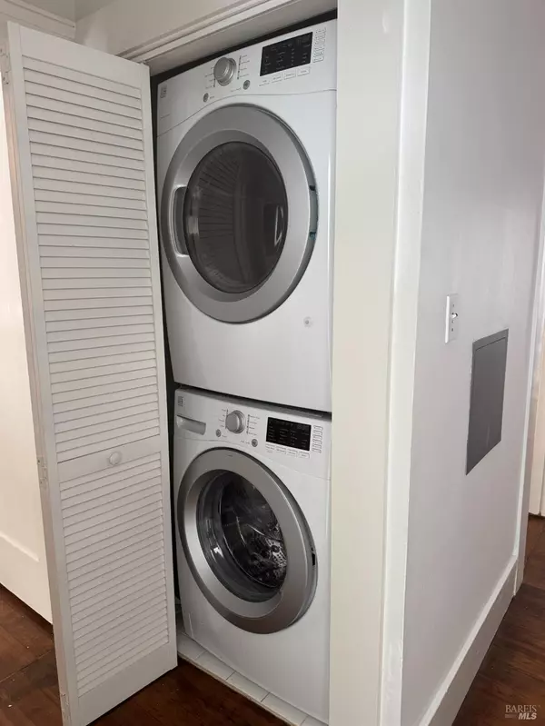 San Rafael, CA 94901,106-108 Treanor ST