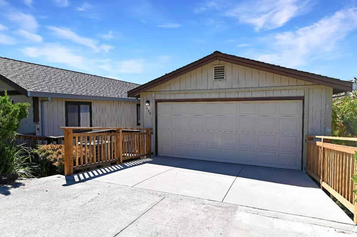 Vallejo, CA 94589,135 Pecan CT