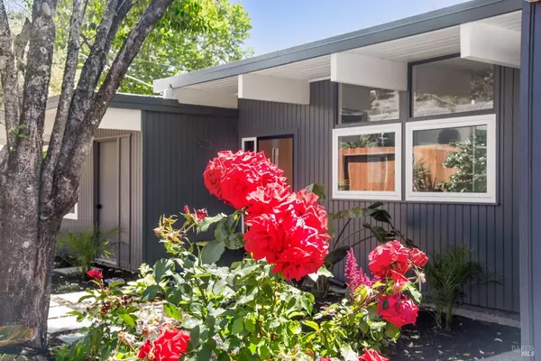 853 Pine LN, San Rafael, CA 94903