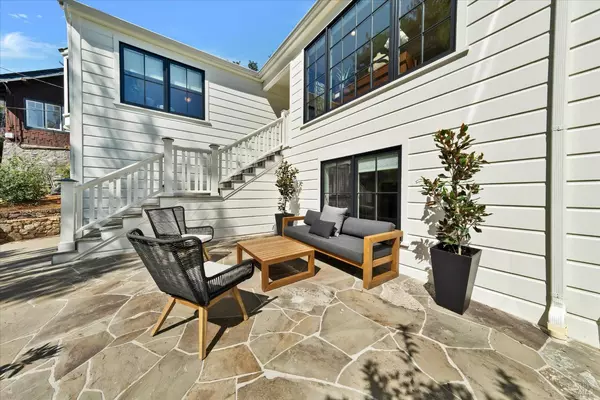 San Anselmo, CA 94960,265 Crescent RD