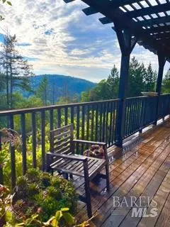 Redwood Valley, CA 95470,18574 Tomki RD