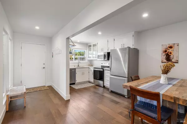 Sonoma, CA 95476,921 1st ST W