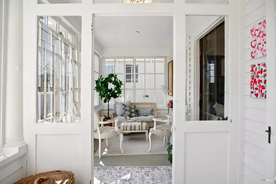 207 D ST, San Rafael, CA 94901