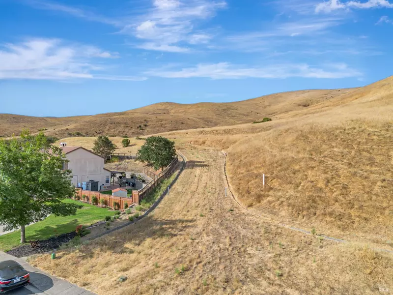 1601 Landmark DR, Vallejo, CA 94591