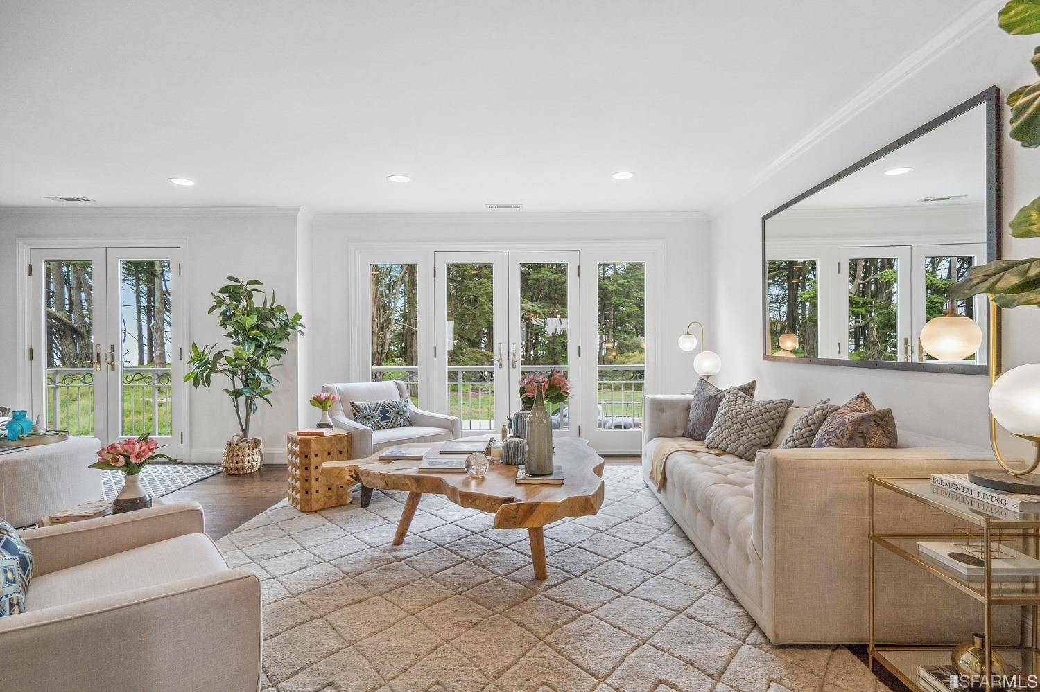 2058 12th, San Francisco, CA 94116