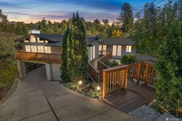 32 Valencia, Orinda, CA 94563