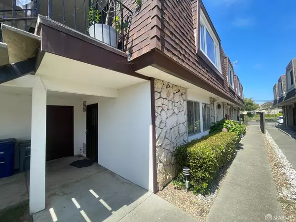 San Leandro, CA 94577,14195 Doolittle DR