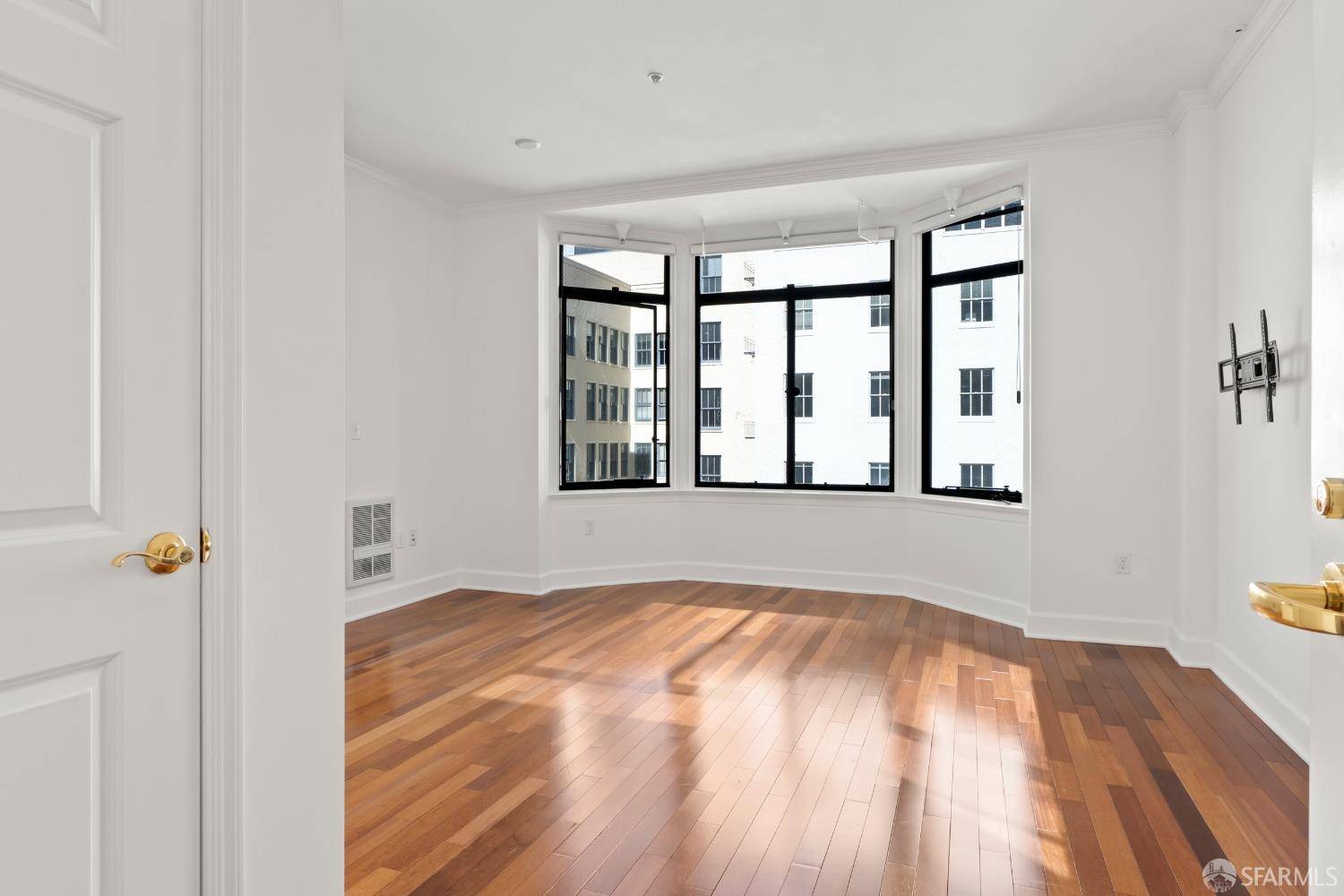 San Francisco, CA 94104,201 Sansome ST #1105