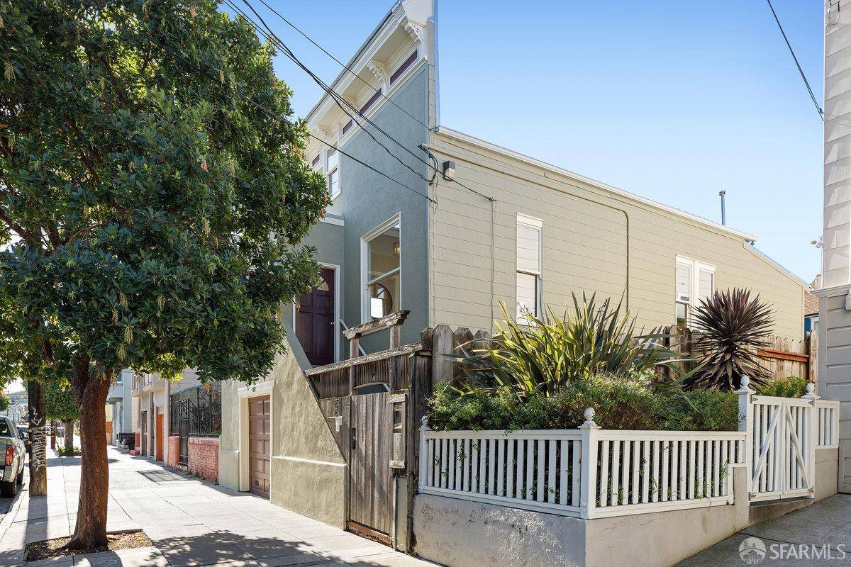852 Treat AVE, San Francisco, CA 94110