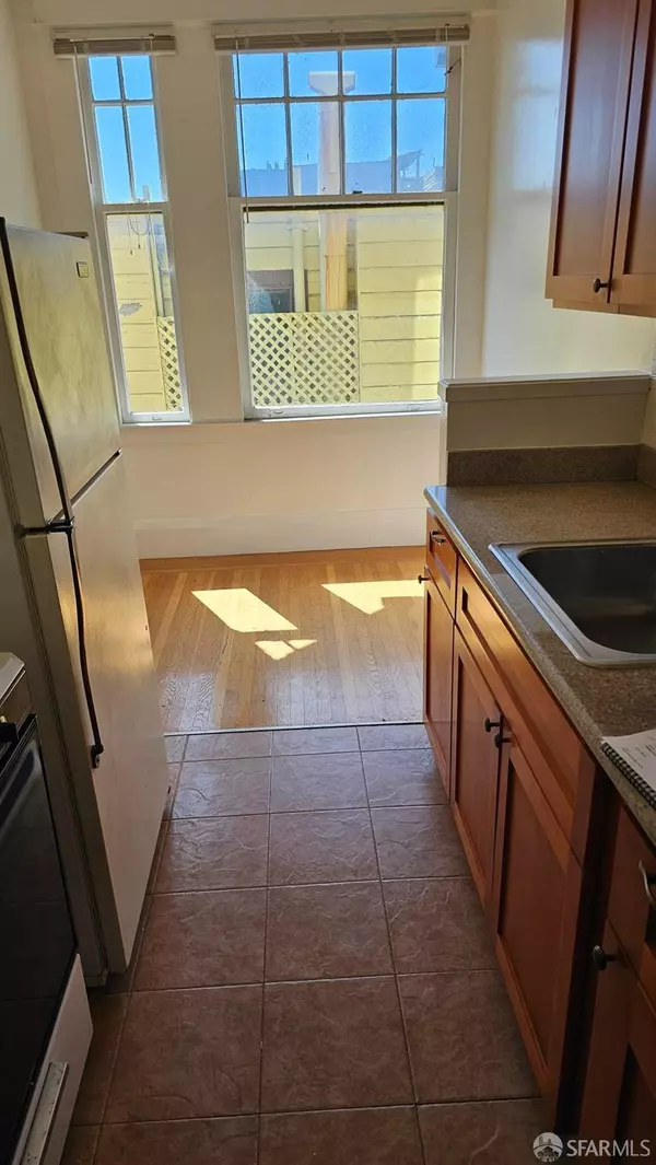 San Francisco, CA 94118,3967 Sacramento ST