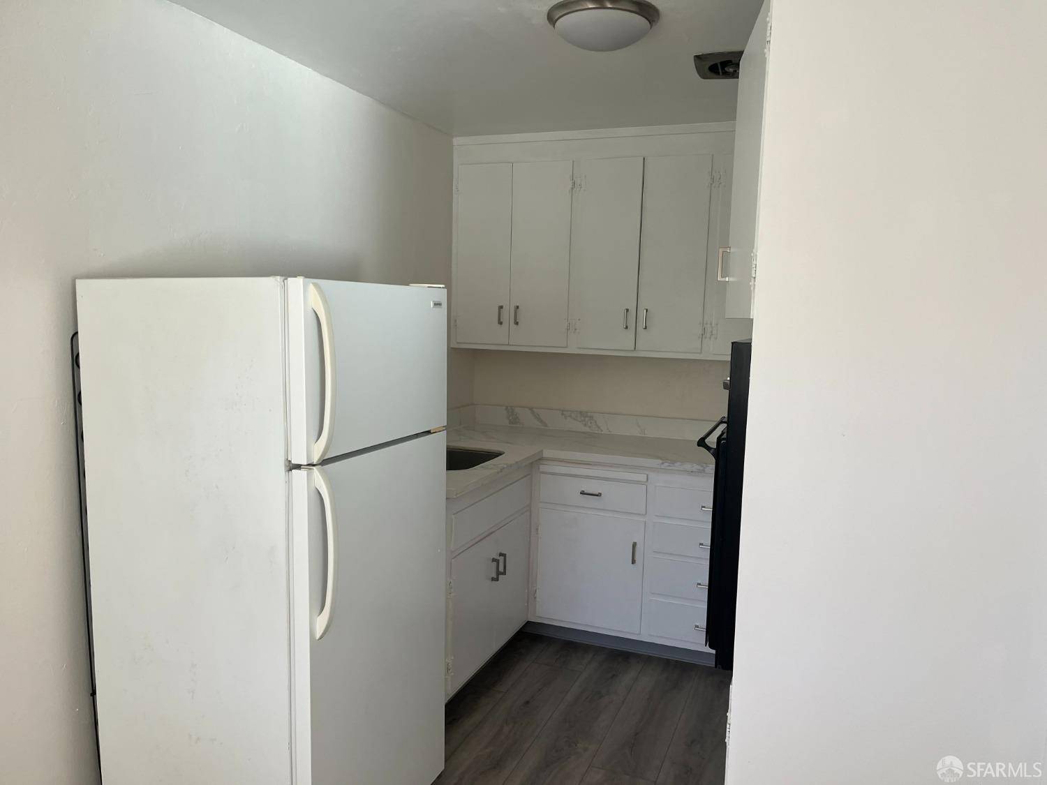Oakland, CA 94602,3541 Dimond AVE