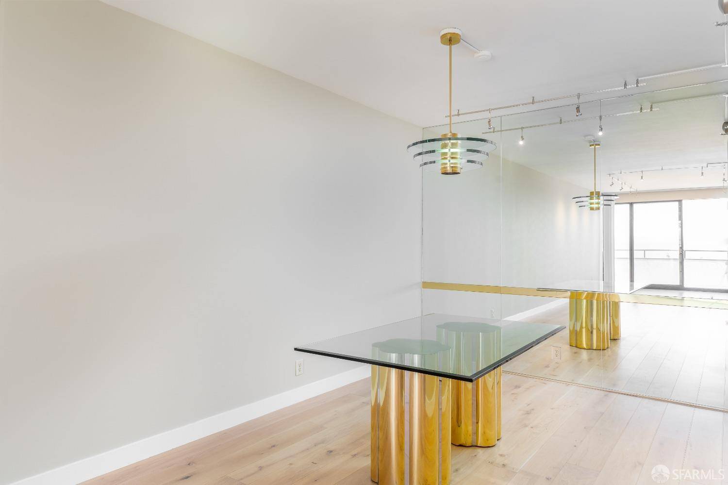 San Francisco, CA 94111,101 Lombard ST #903W