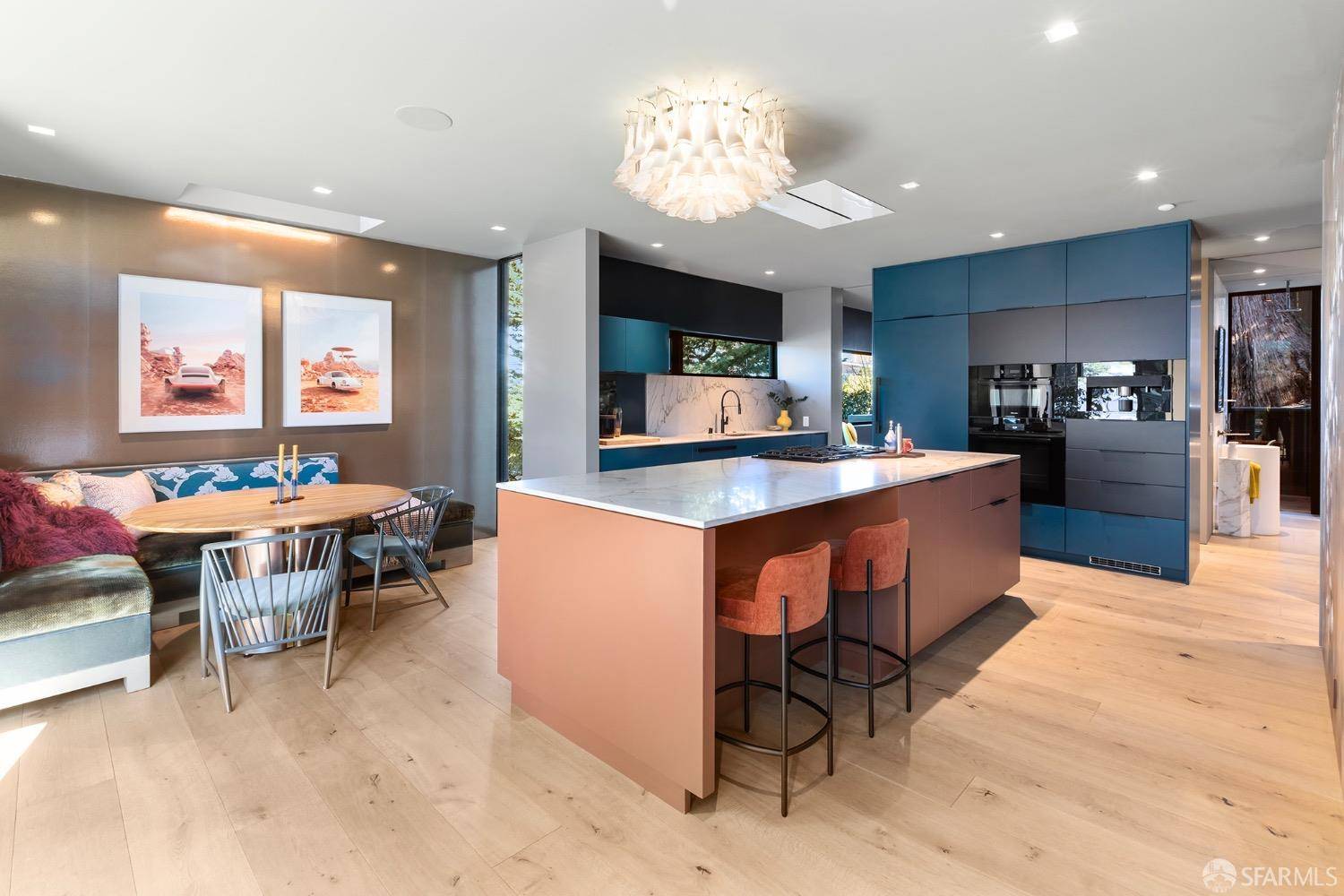 335 Diamond ST, San Francisco, CA 94114