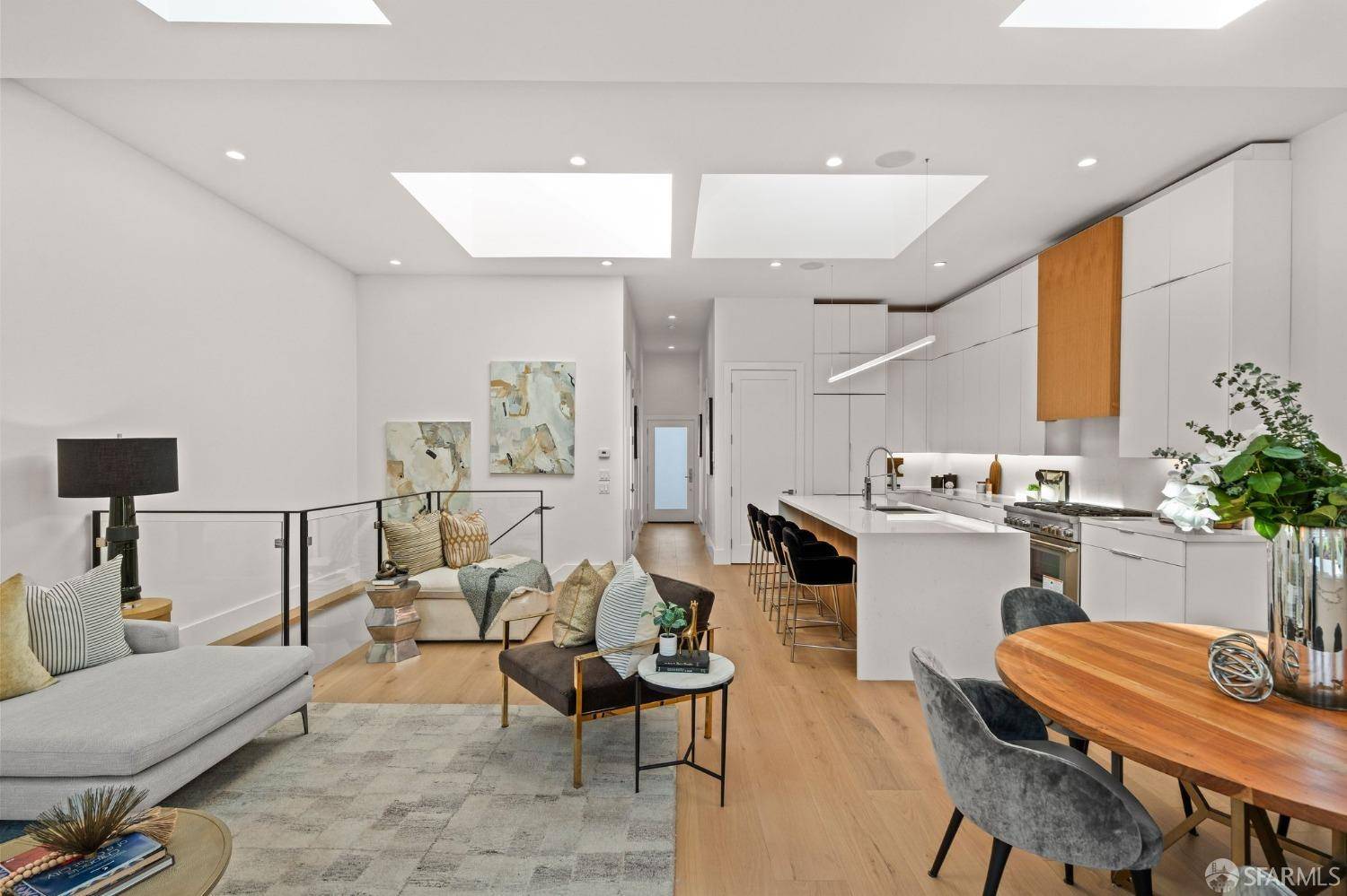 San Francisco, CA 94110,17 30th ST