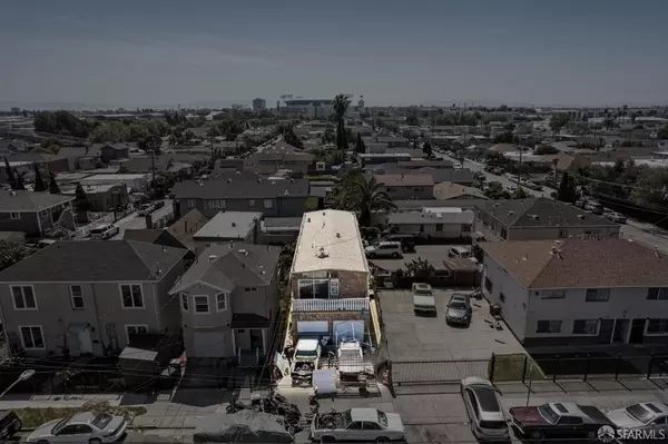 Oakland, CA 94621,7115 Herbert Guice WAY