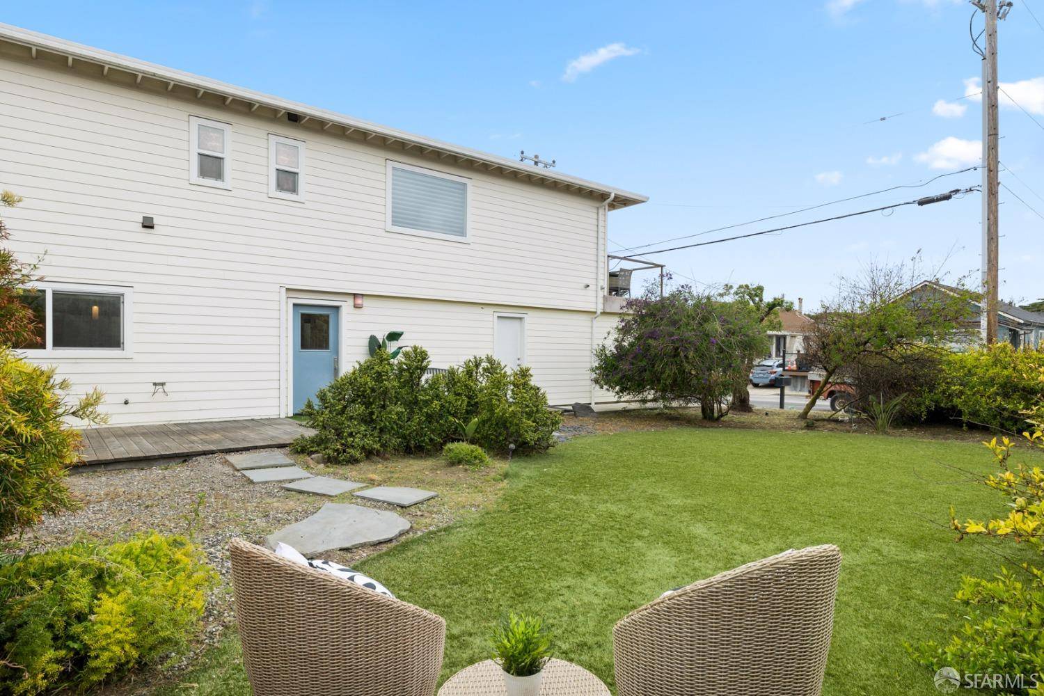 Pacifica, CA 94044,88 Salada AVE