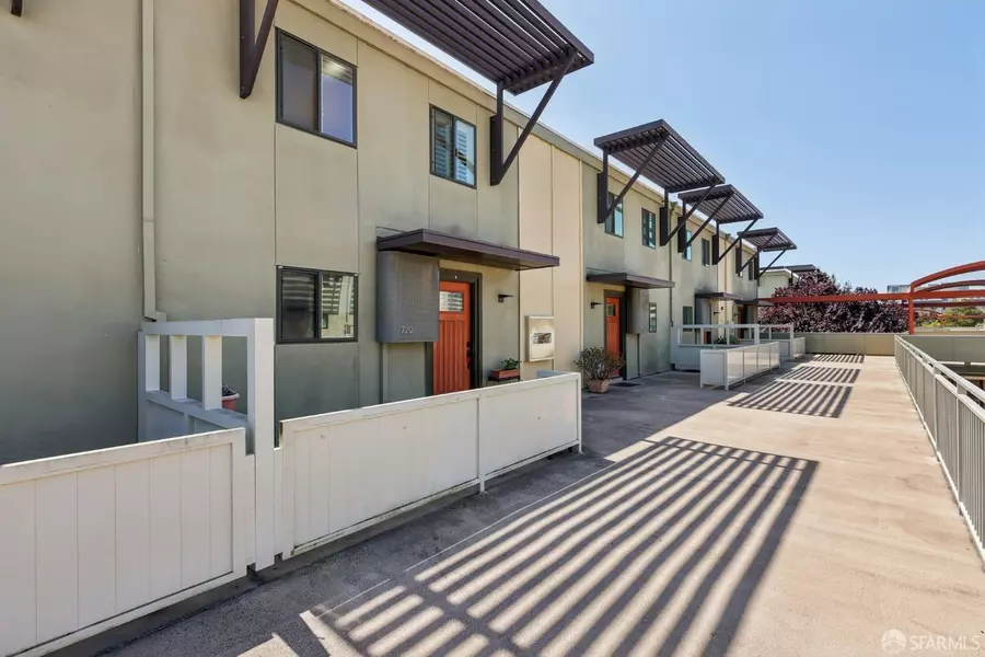 7212 Admiralty LN, Foster City, CA 94404