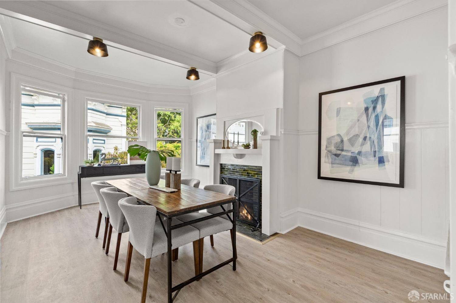 San Francisco, CA 94114,672 Castro ST #672