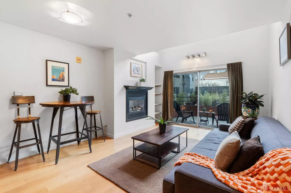 San Francisco, CA 94109,1720 Clay ST #8