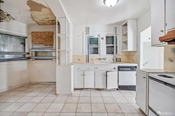Oakland, CA 94619,4770 Tompkins AVE