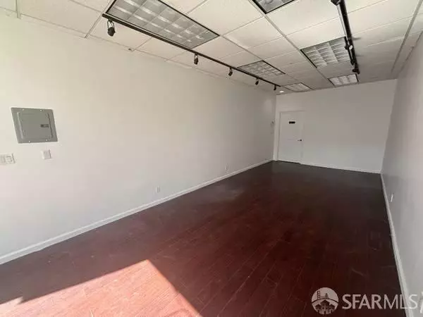 San Francisco, CA 94122,1800 Irving ST