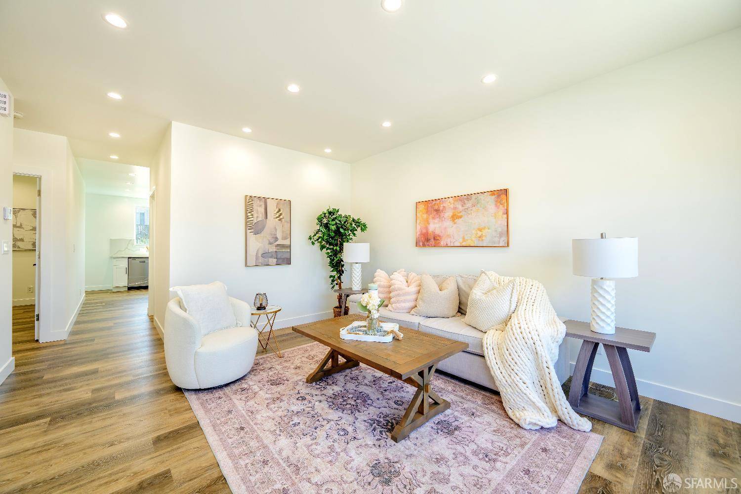 San Francisco, CA 94112,161 Laura ST