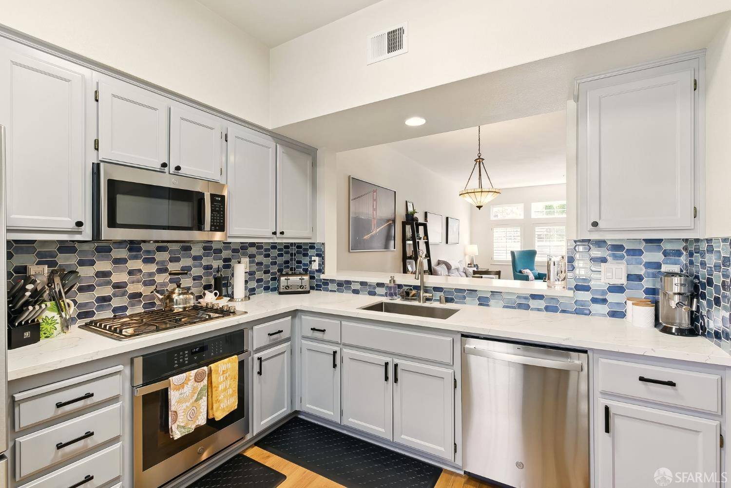 Brisbane, CA 94005,633 Swallowtail CT
