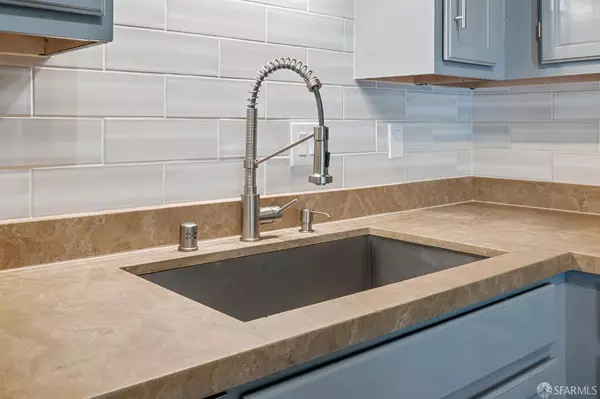 San Francisco, CA 94110,550 South Van Ness AVE #306