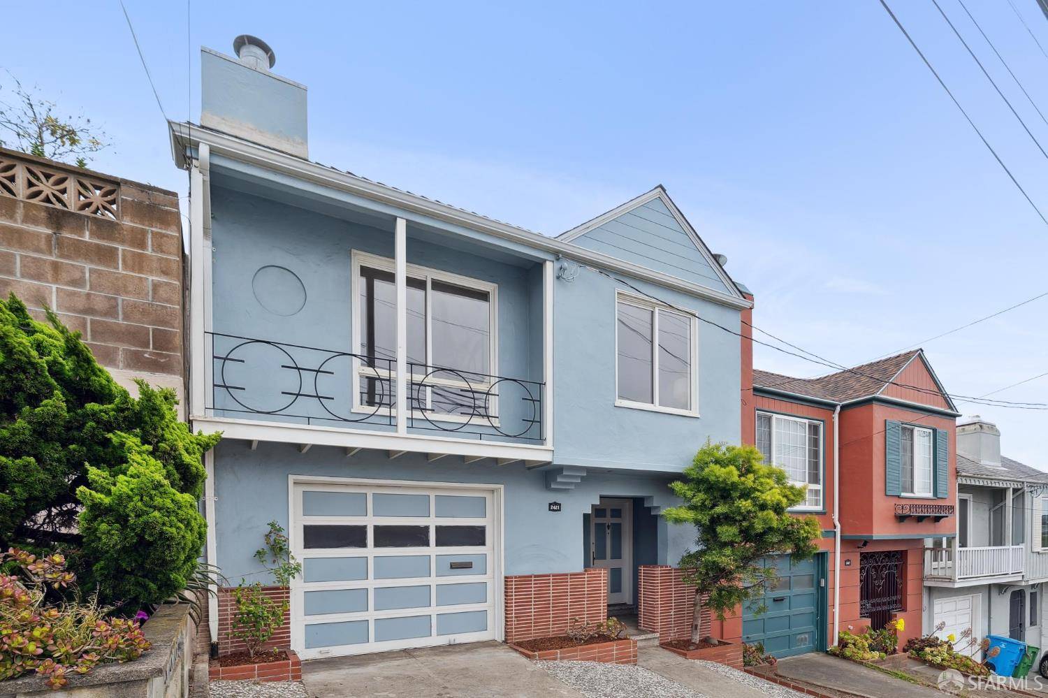 San Francisco, CA 94116,2421 Quintara ST