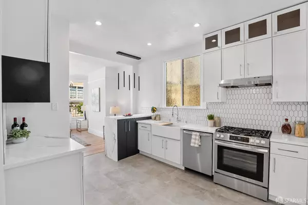 1744 Larkin ST, San Francisco, CA 94109