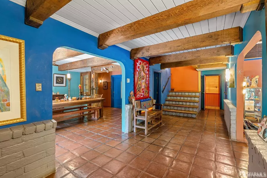 10 Joaquin RD, Portola Valley, CA 94028