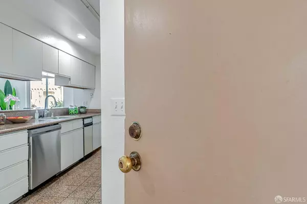 San Francisco, CA 94127,1920 Ocean AVE #1E