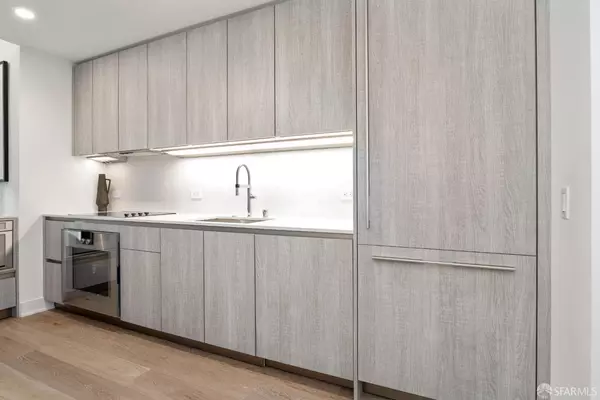 San Francisco, CA 94105,201 Folsom ST #2A