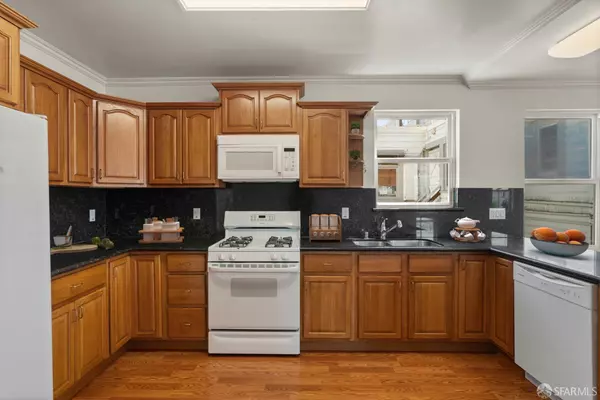 San Francisco, CA 94122,4108 Moraga ST