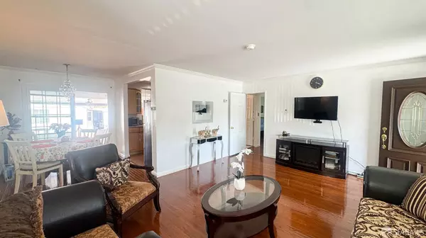 Redwood City, CA 94063,3071 Glendale AVE