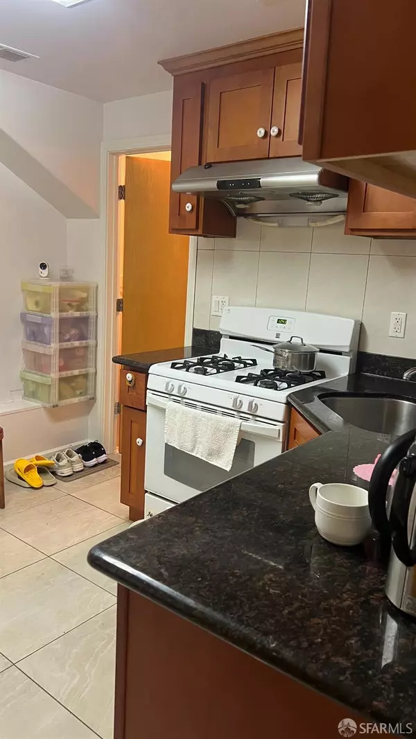 San Francisco, CA 94122,1216 32nd AVE