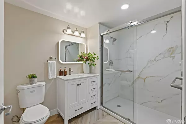 San Francisco, CA 94109,81 Frank Norris ST #201