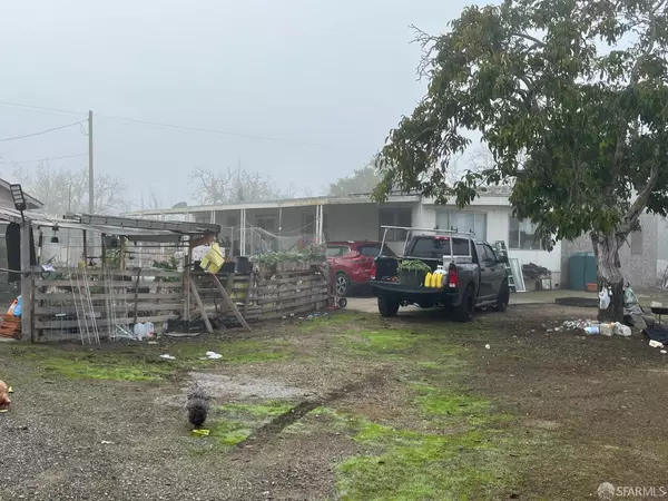 Hollister, CA 95023,7968 Lovers LN