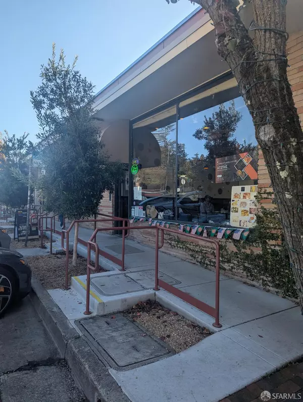 Orinda, CA 94563,0 Moraga WAY