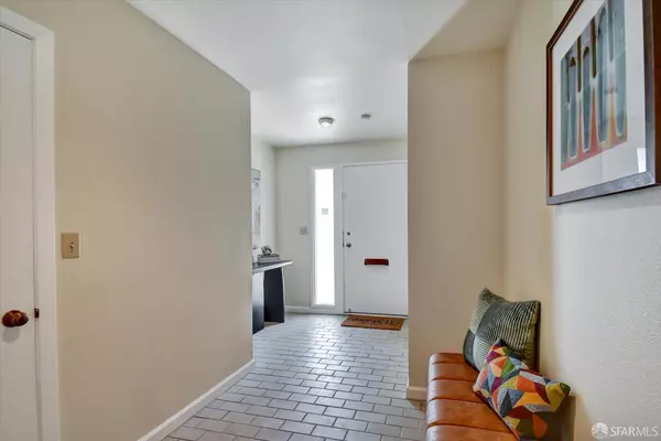 San Francisco, CA 94132,115 S Lake Merced HLS