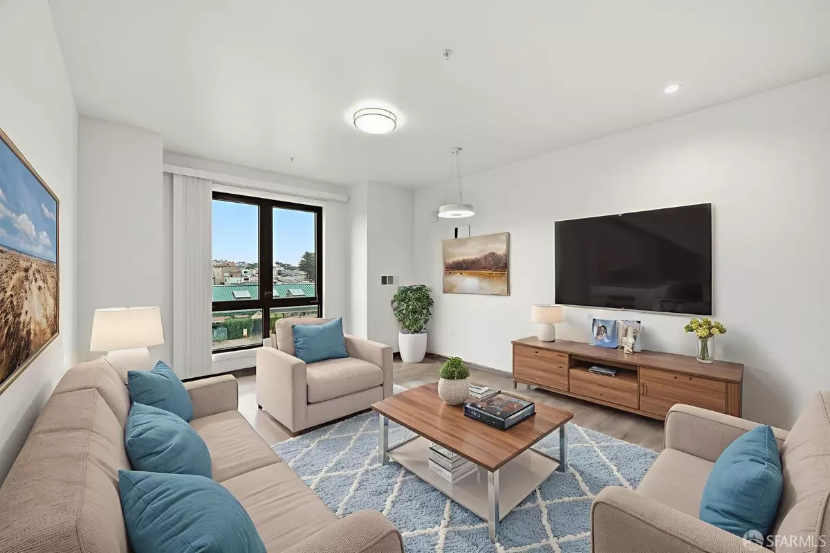 San Francisco, CA 94116,3535 Wawona ST #415