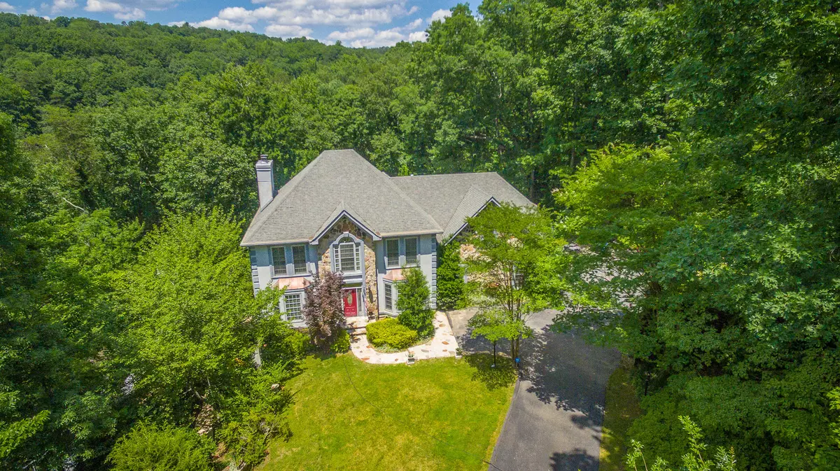 Signal Mountain, TN 37377,2 Leith CIR